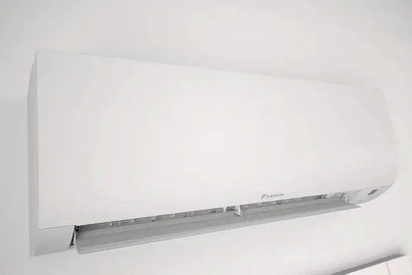 Vidéo commerciale Pack Climatiseur à faire poser Mural Daikin FTXP60L
